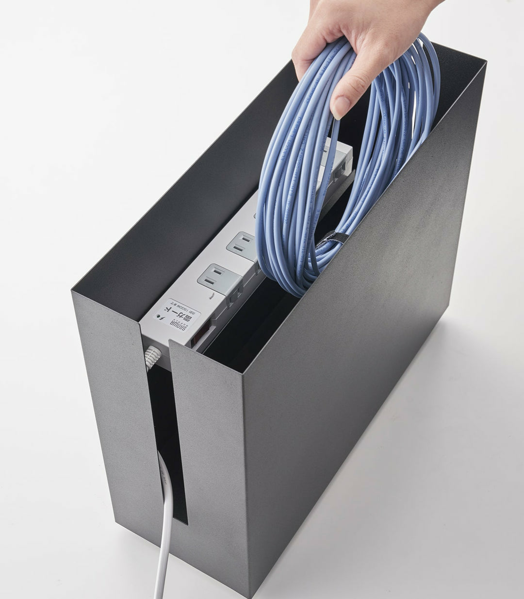 Yamazaki Kabelbox TOWER – 400 mm × 0,15 m, Metall, Schwarz, mit Rollen