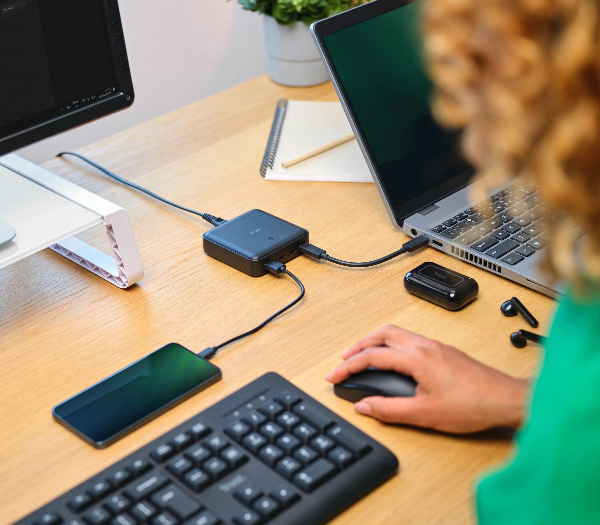 Trust Maxo Ladegerät – 100 W, 4× USB-C