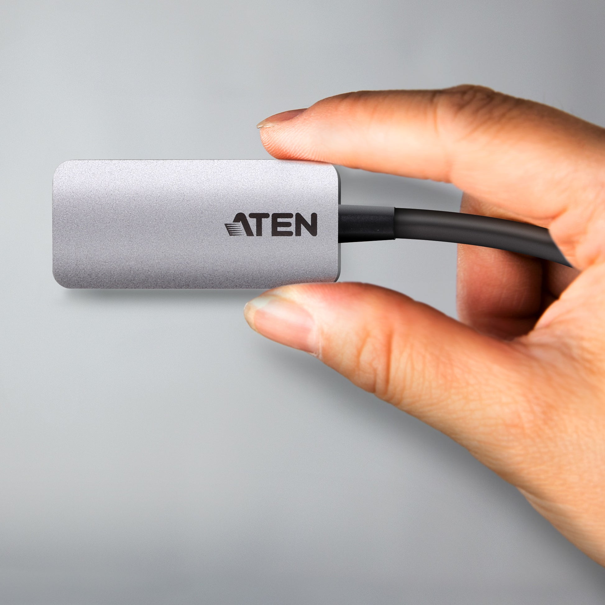 ATEN USB-C-zu-HDMI-Adapter – 4096 × 2160 @ 60 Hz, HDMI 2.0, USB 3.2 Gen 1, 15 cm, für Windows/Mac/Android/iOS