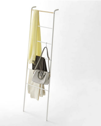 Yamazaki Garderobenständer – 6 Haken, Metall/Holz, Weiss, 24 × 45 × 160 cm