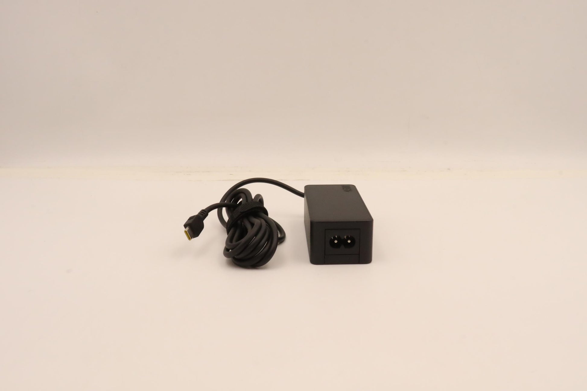 Lenovo 5A10W86247 Netzteil 45 W – für ThinkPad Helix – schwarz