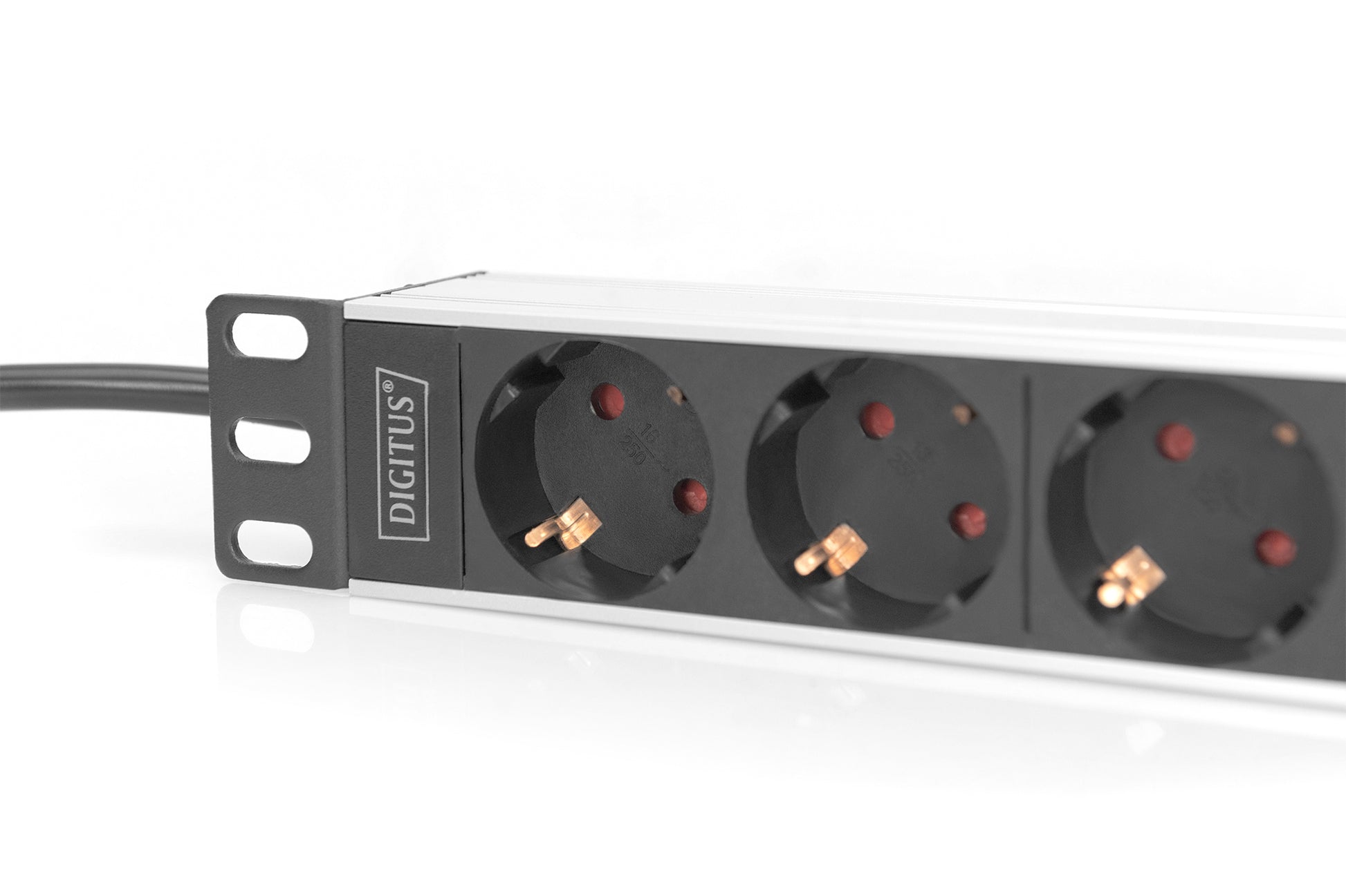 Digitus Rack-PDU – 0U/1U, 4× Typ F, Typ F, 230 V/16 A, 2 m, ohne Schalter, schwarz