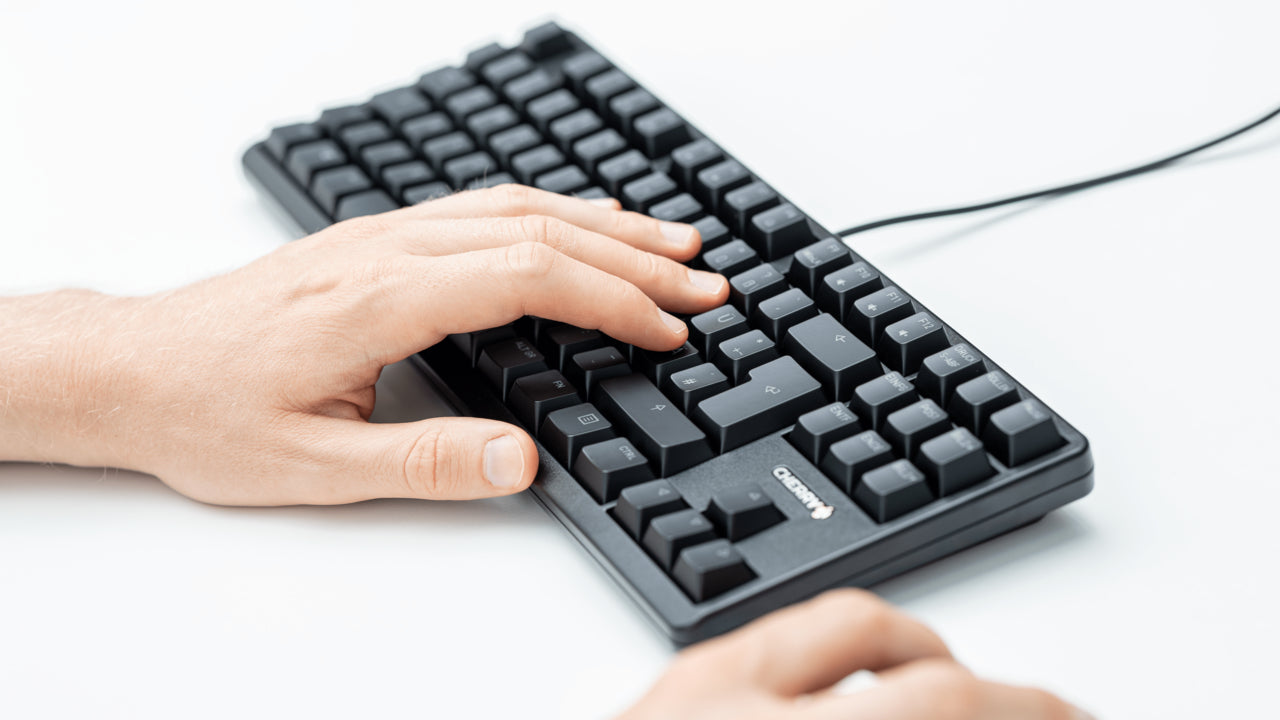 CHERRY G80-3000N RGB TKL – Tastatur, kabelgebunden (USB), DE-Layout (DE)