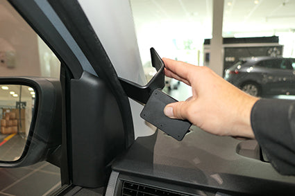 Brodit ProClip – Auto-Halterung – Klemmhalterung, horizontal – Schwarz