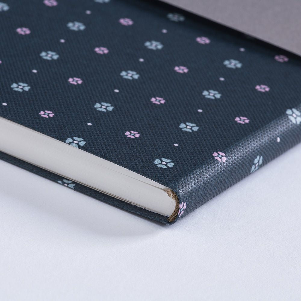 Gmund Bavarian Book – 13,5 × 20 cm, punktkariert, 112 Seiten
