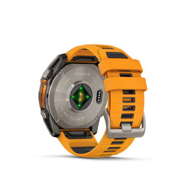 Garmin Fenix 8 AMOLED Sapphire – GPS-Smartwatch – 51 mm, 1,4", GPS, AMOLED, Saphirglas, 100 m, Silber/Orange