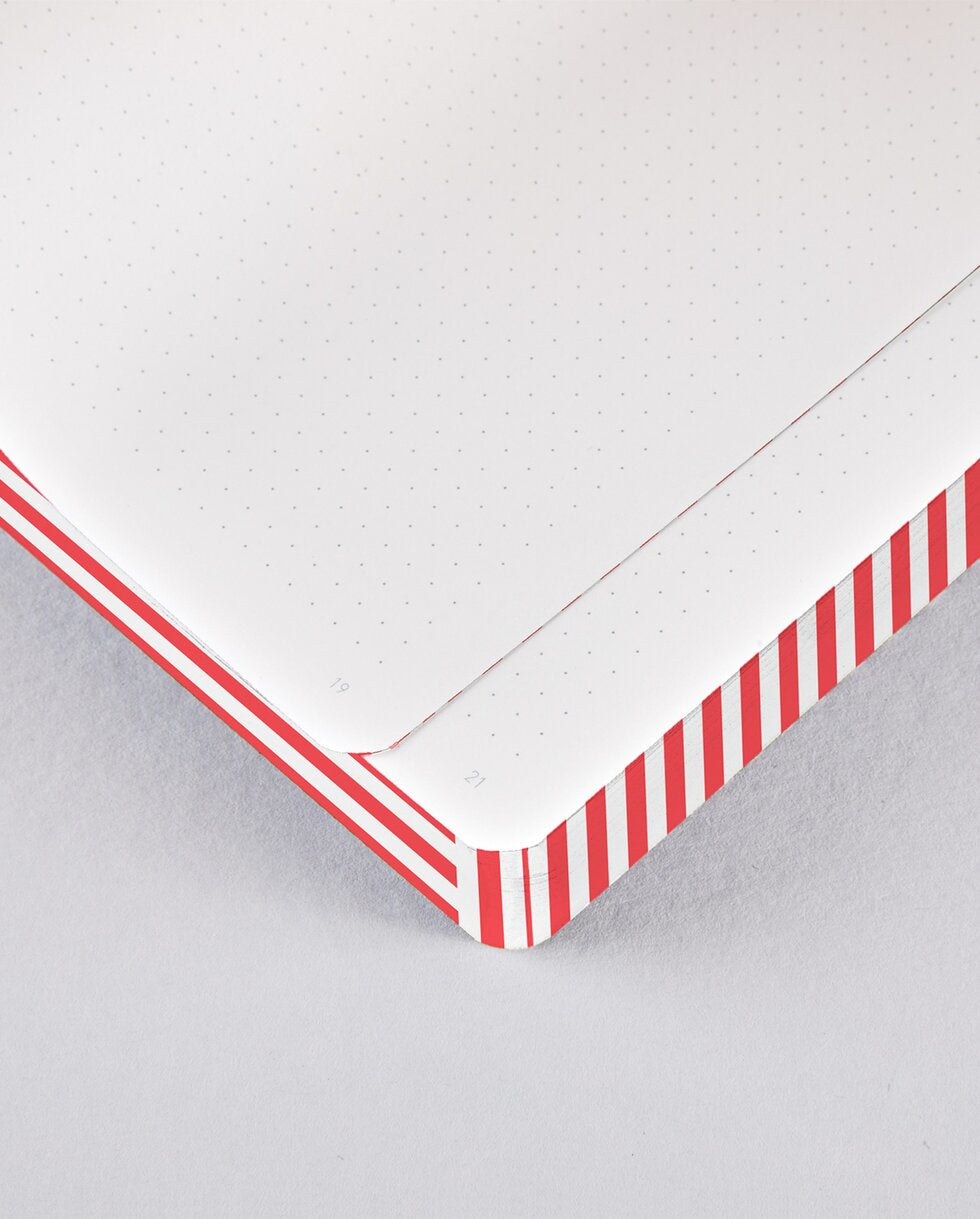 nuuna Graphic Notizbuch – A5 – punktiert – 256 Seiten – 120 g/m² – Softcover, nummerierte Seiten, Rot/Weiss