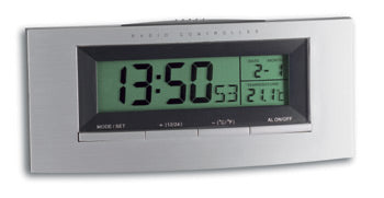 TFA-Dostmann TFA Dostmann Digitalwecker – Funk, Schlummerfunktion, Thermometer, 14 × 6,3 × 3,8 cm, Silber