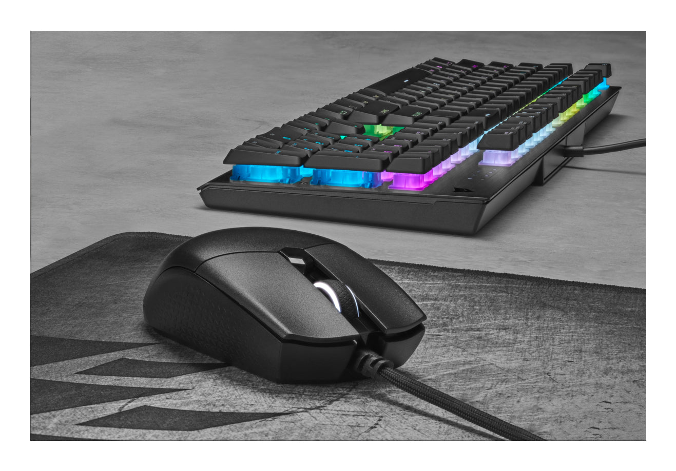 Corsair KATAR PRO XT Gaming-Maus – kabelgebunden, USB-A, 18'000 dpi, 6 Tasten, beidhändig, schwarz
