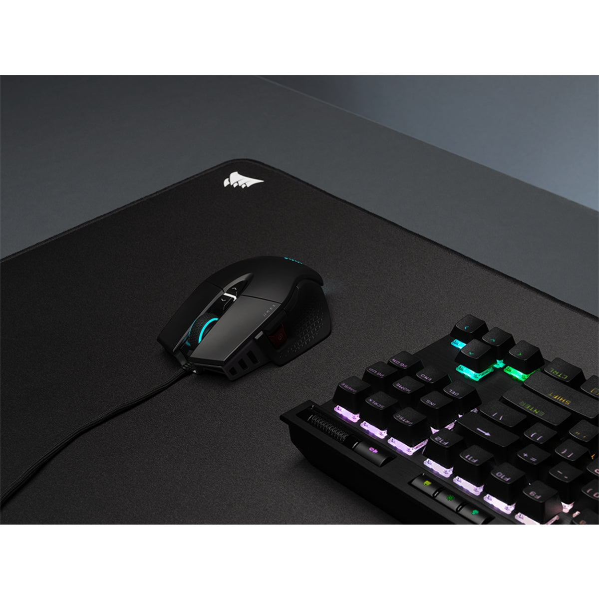 Corsair M65 Ultra RGB – Gaming-Maus – Kabelgebunden (USB‑A), 26000 DPI, Rechts, Schwarz