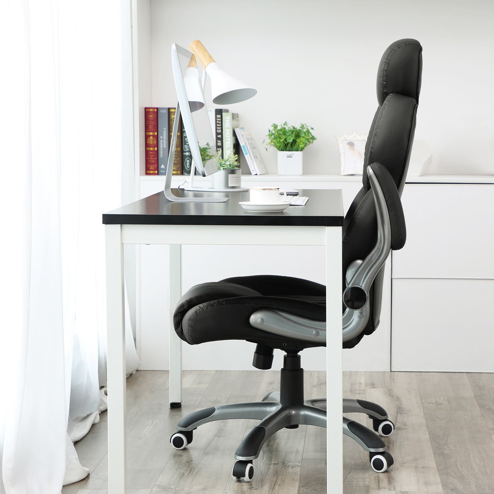 Songmics OBG65BK Bürostuhl – Kunstleder – Schwarz, mit Kopfstütze, 45–53 cm, bis 150 kg