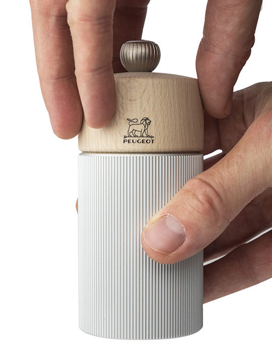Peugeot Salz-/Pfeffermühle 12 cm, Aluminium/Holz, Hellbraun