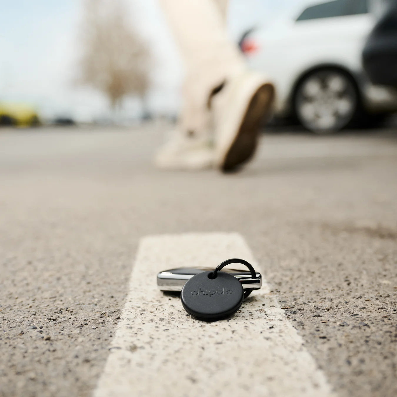 Chipolo POP – Bluetooth-Tracker – für Apple Wo ist? – IP55, 90 m Reichweite – Schwarz