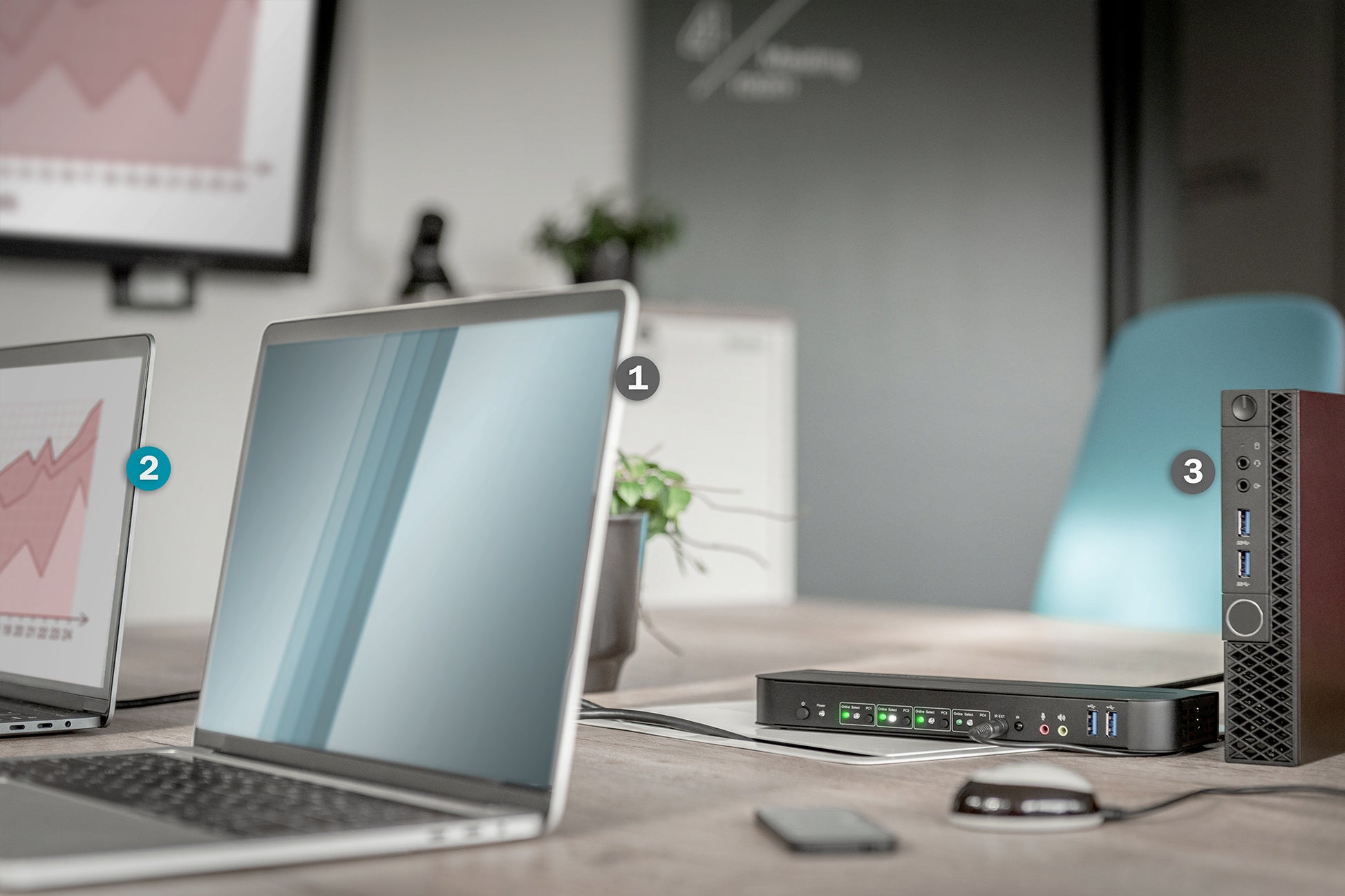 Digitus KVM-Switch 4×1, DisplayPort/HDMI, USB, 4K (4096 × 2160)