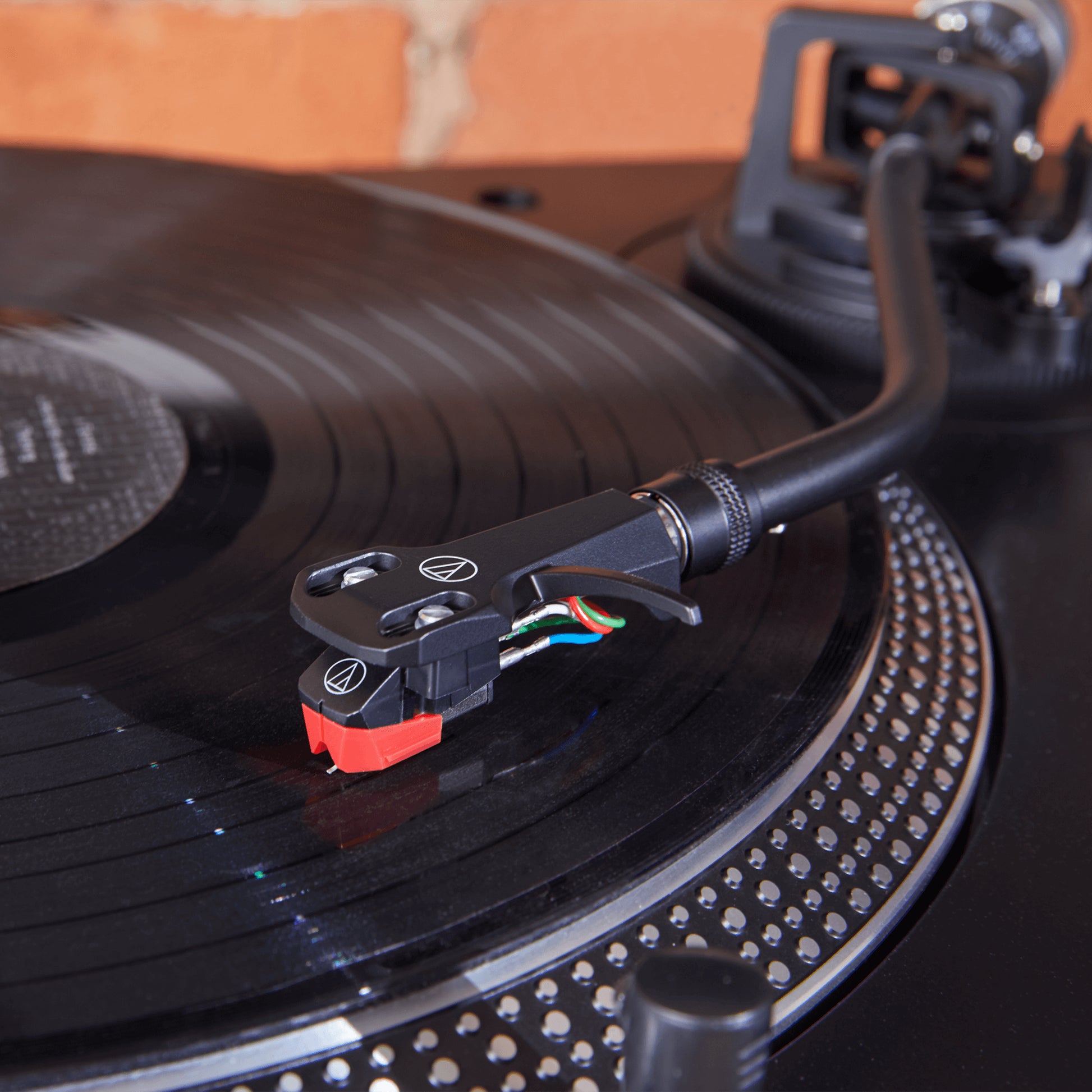 Audio-Technica AT-VM95ML/H – Tonabnehmerkopf, inkl. AT-HS6 Headshell, Silber