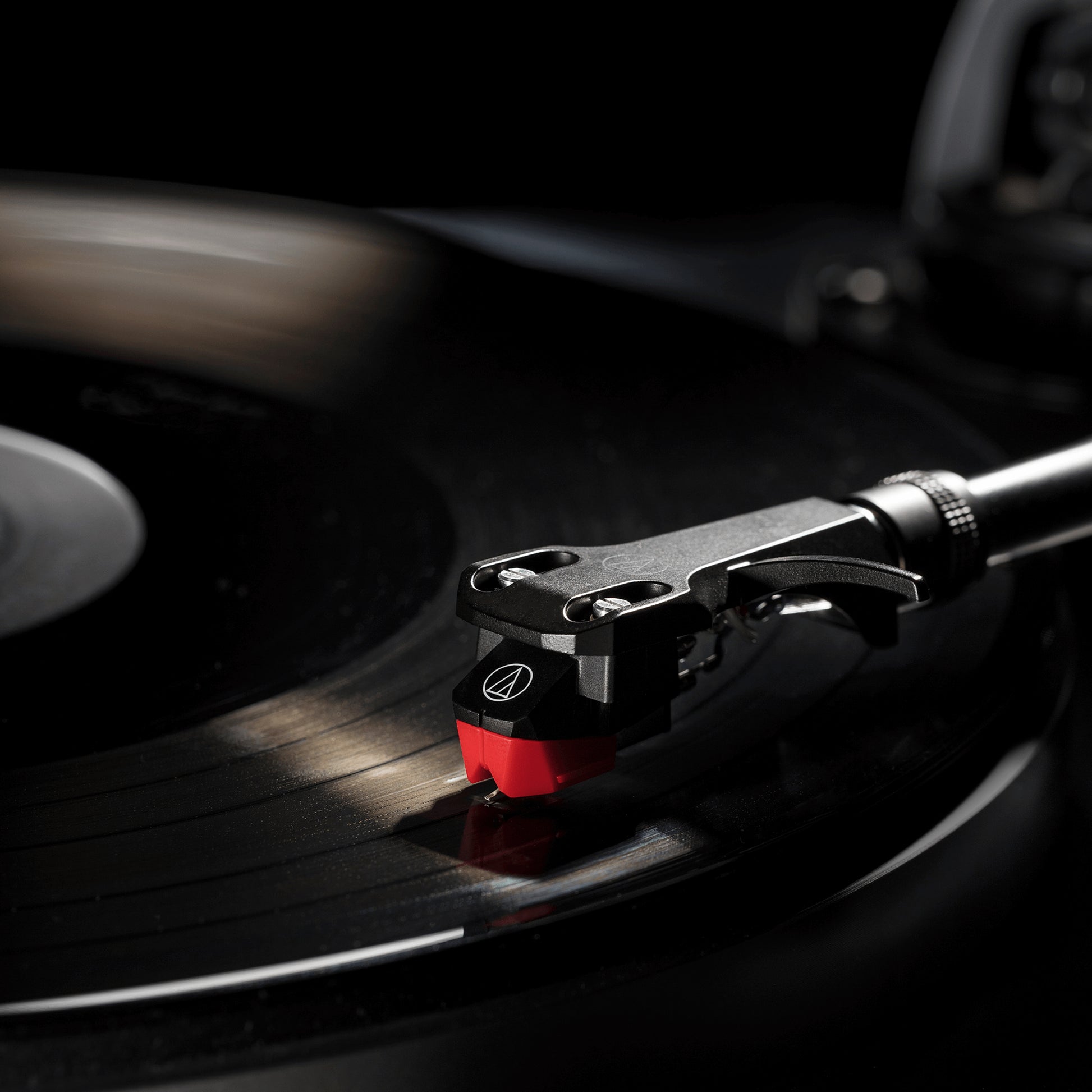 Audio-Technica AT-VM95ML/H – Tonabnehmerkopf, inkl. AT-HS6 Headshell, Silber