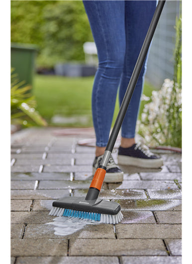Gardena Stielbürste Cleansystem – 28,8×14×12 cm, schwarz/blau/weiss