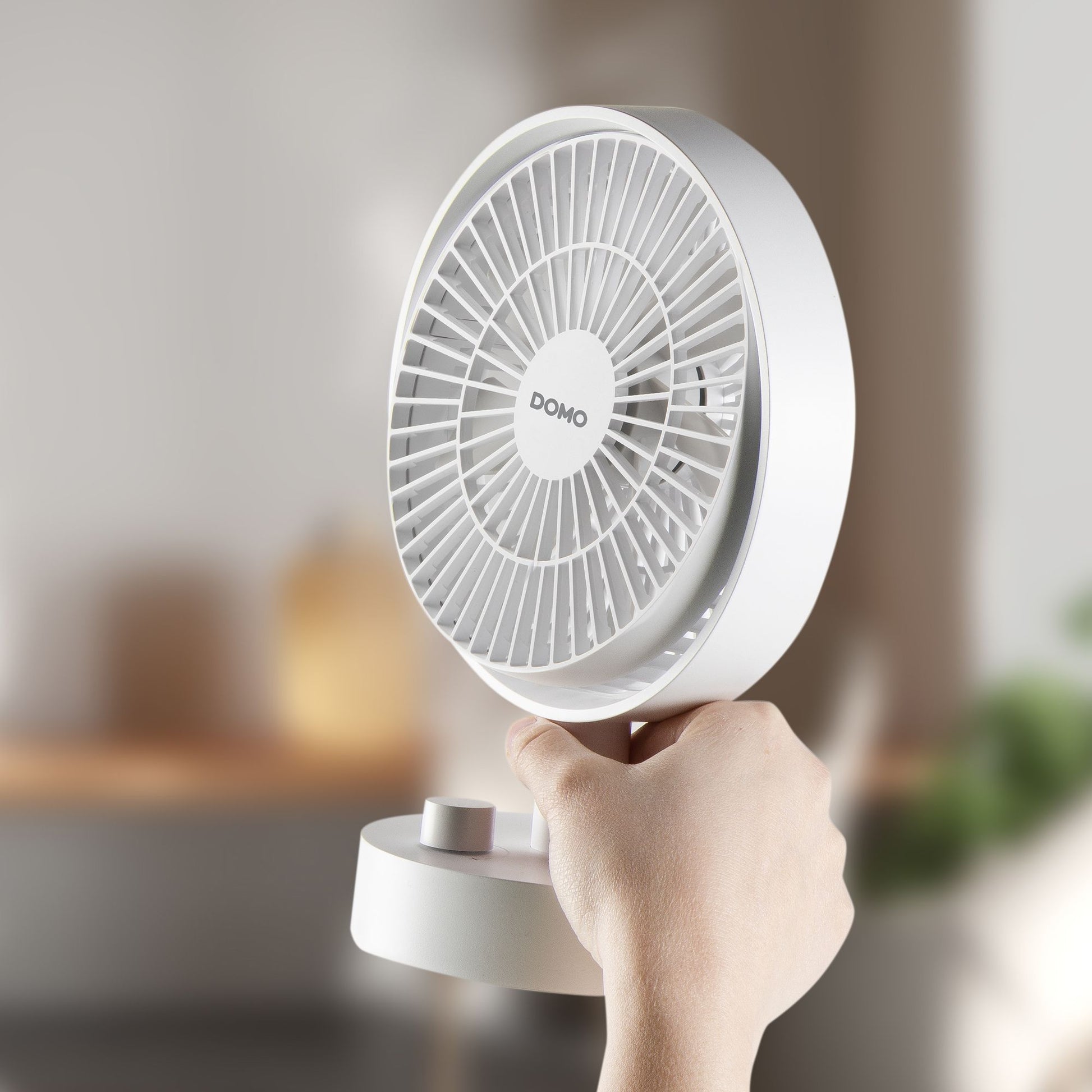 Domo Tischventilator DO8151 – 10 Stufen, oszillierend, 11 W, 20 dB(A), Weiss