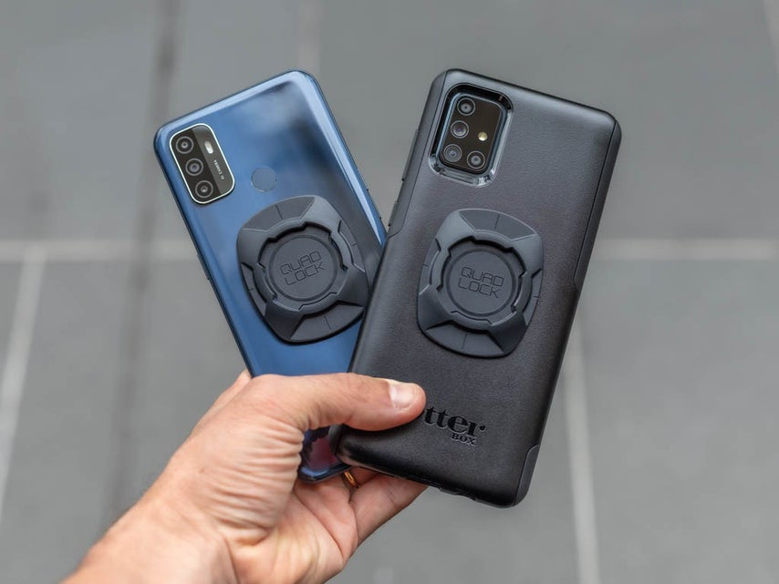 Quad Lock Universal Adapter V2 – Spezial-Zubehör – Klebekissen, für Smartphones/Tablets – Schwarz