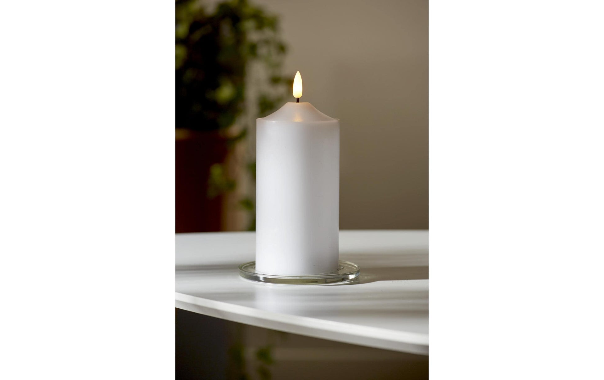 Star Trading LED-Echtwachskerze – Ø 7,5 × 17 cm – Wachs, Weiss, mit Timer