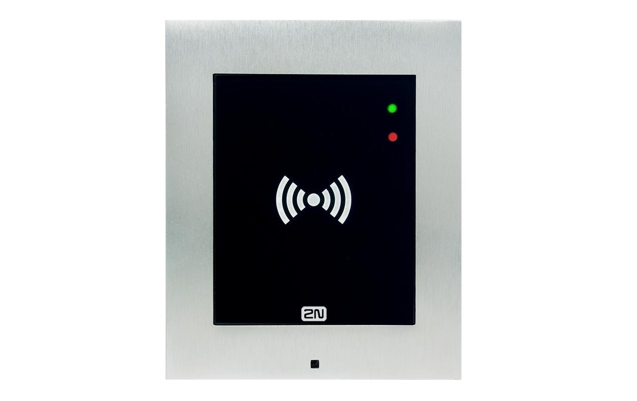 2N RFID-Modul Access Unit 2.0 – 108 × 45 × 131 mm, schwarz, IP54