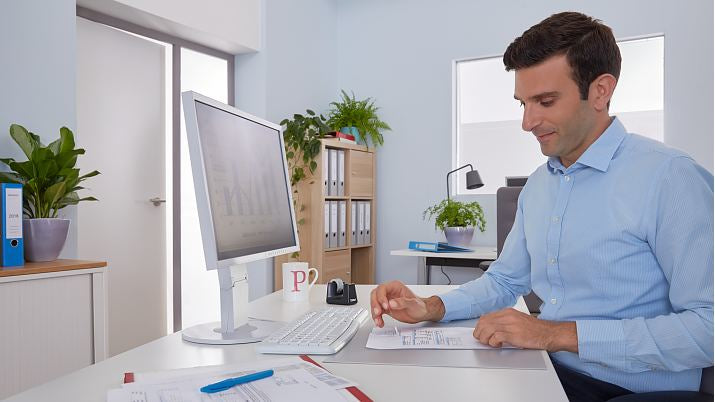 TESA Büro-Klebeband eco & clear – permanent, klar, Kunststoff, 19 mm × 10 m, Kern Ø 26 mm, 2 Rollen