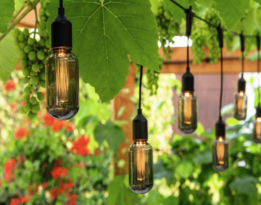 STT Lichterkette Edison Smoky – 2,7 m – Warmweiss – IP44 – Solarbetrieb – Timer – Schwarz – Kunststoff