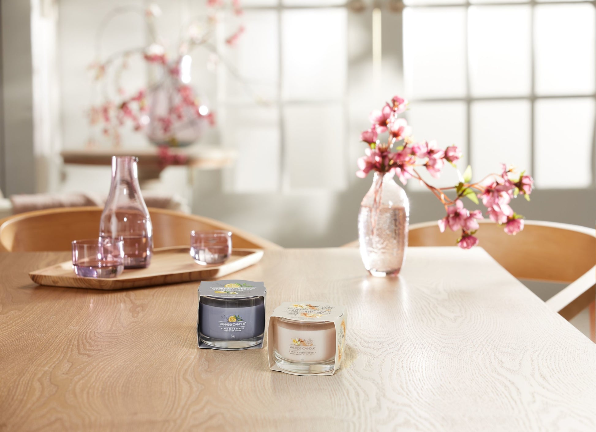 Yankee Candle Vanilla Crème Brulee – Duftkerze, Votivkerze im Glas, 10 h
