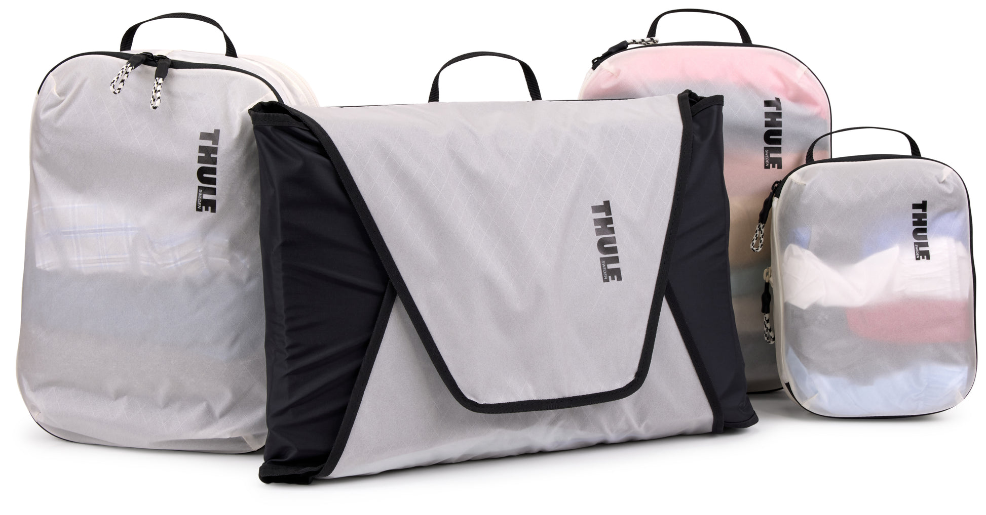 Thule Kleiderfalthilfe Accent 3204862 – Tragegriff, bluesign – 42 × 8 × 31 cm – schwarz/weiss – Nylon – 1 Stk