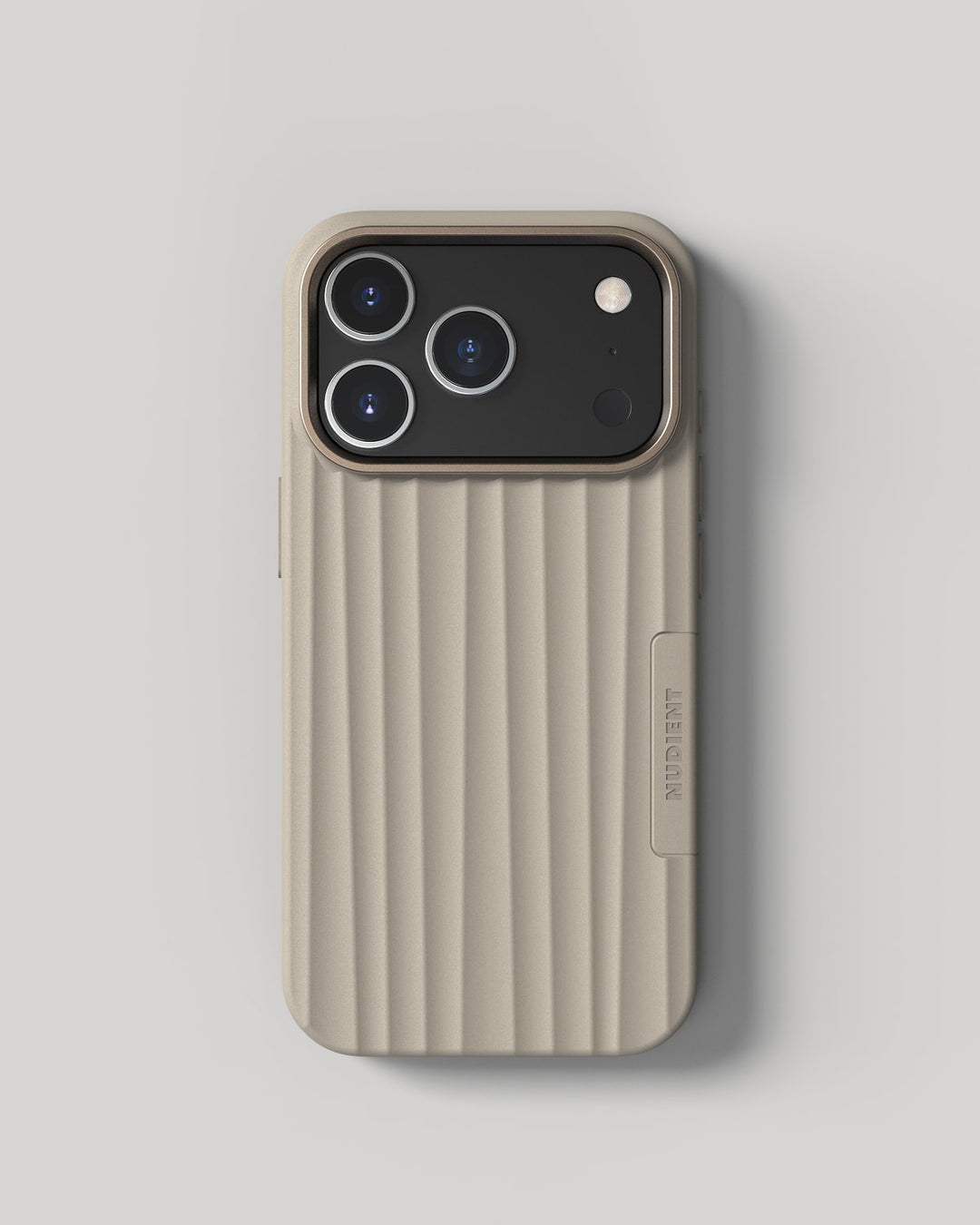 Nudient – Backcover – für Apple iPhone 17 Pro – beige – MagSafe-kompatibel