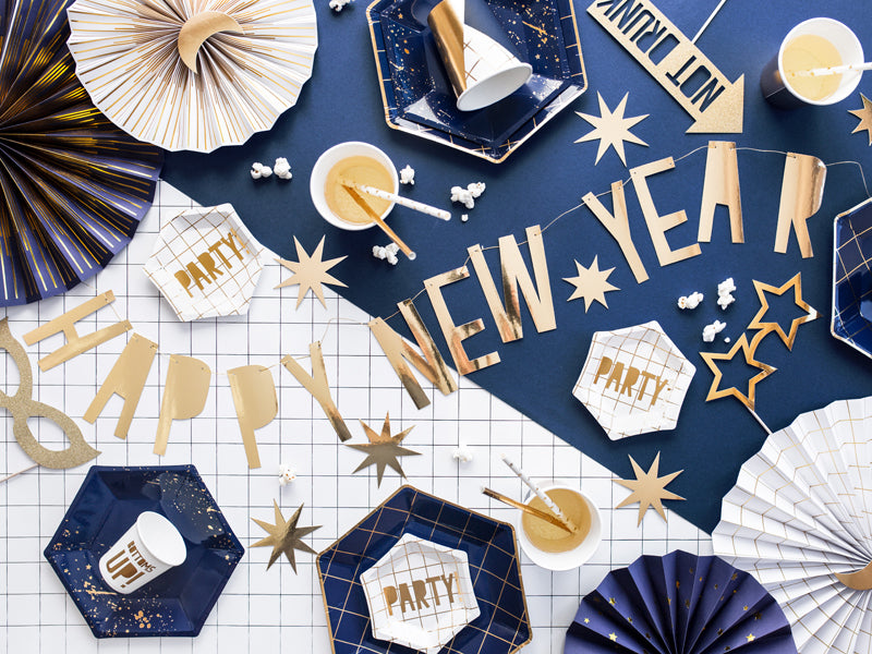PartyDeco Rosetten – Weiss/Gold – 23, 32, 40 cm – 4 Stk – für Wand