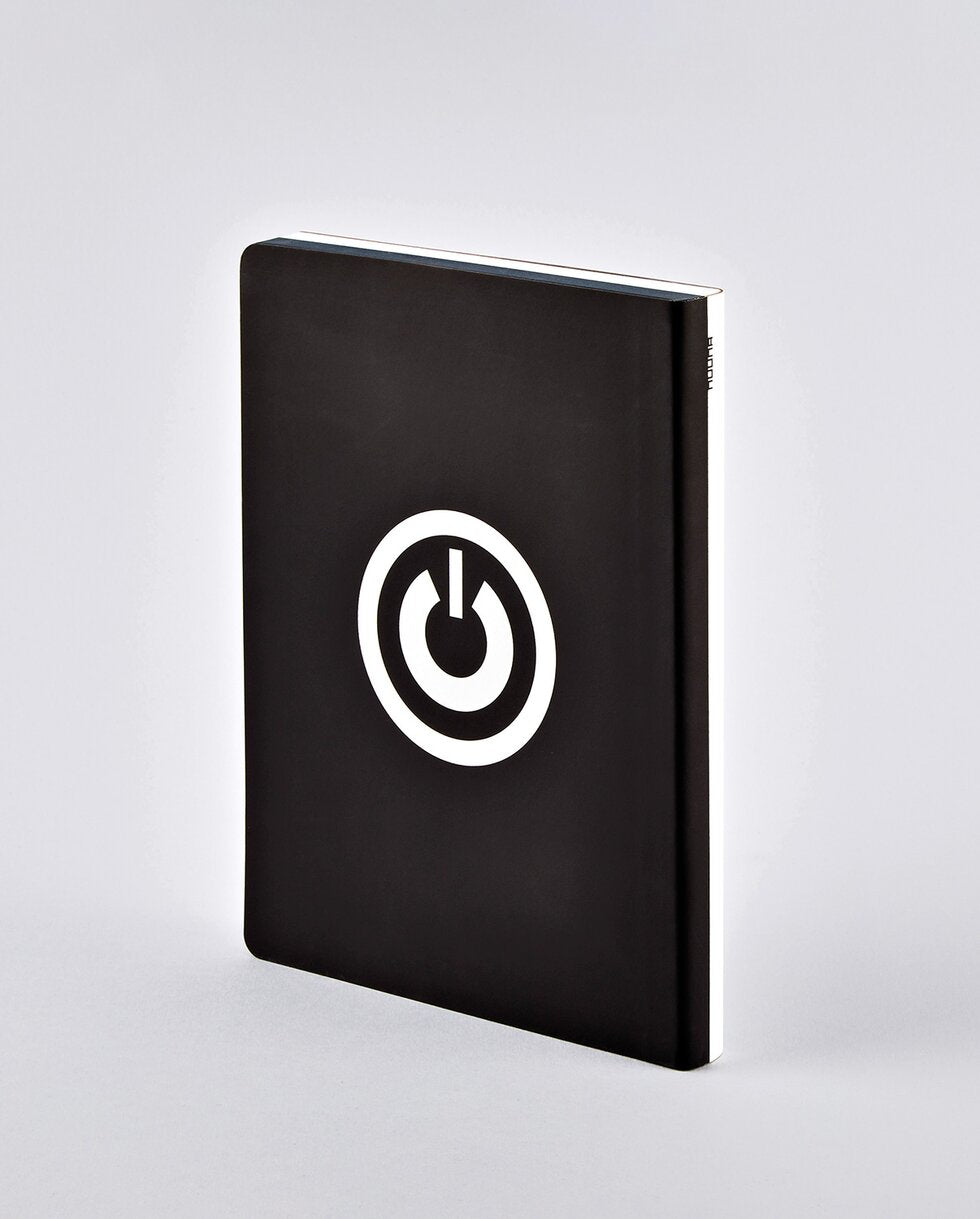 nuuna Notizbuch – 165 × 220 mm – 120 g/m² – Softcover, Fadenheftung, abgerundete Kanten, Lederumschlag, Weiss