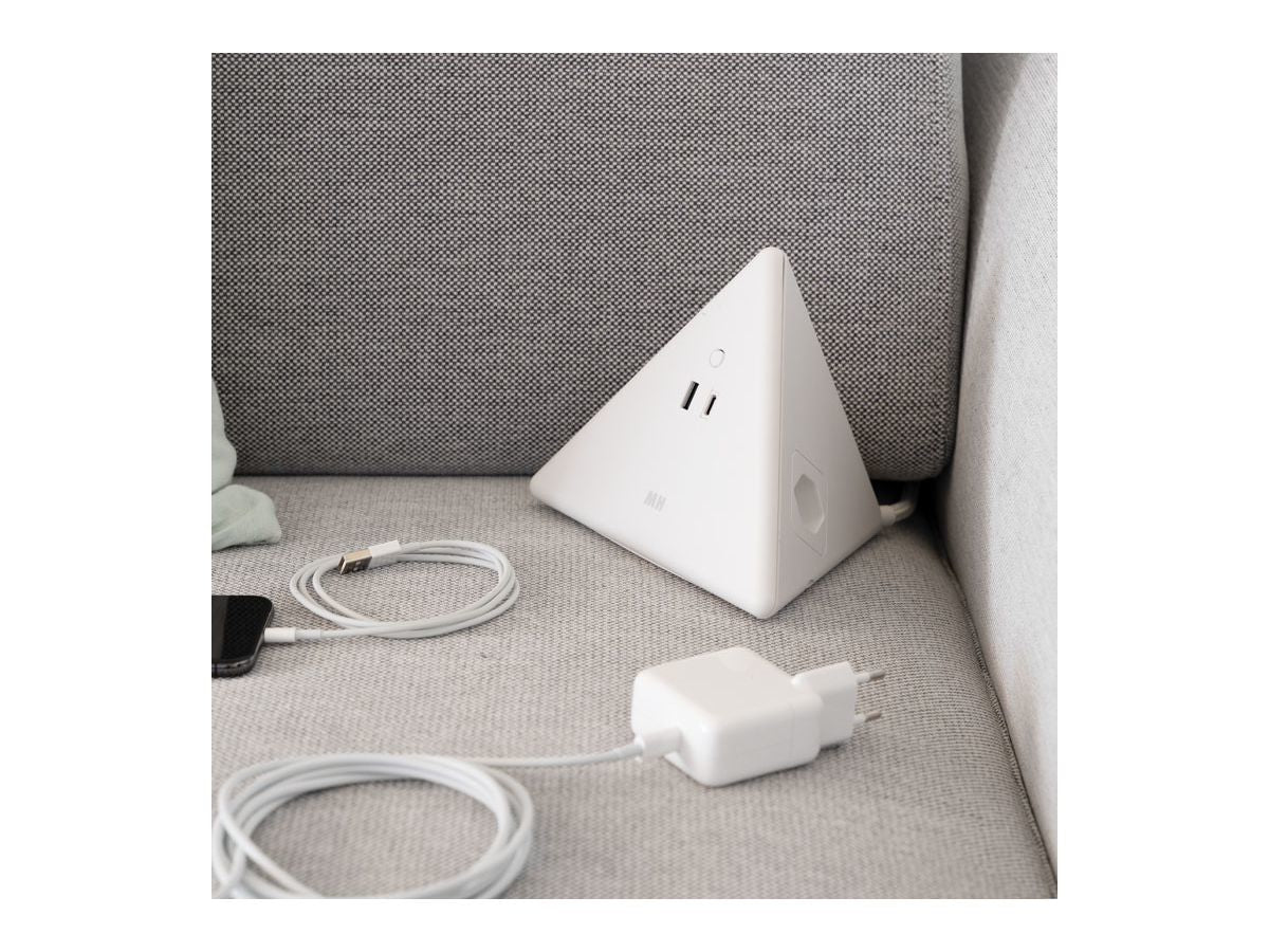Max Hauri AG Max Hauri – Steckdosenleiste, 2× T13, 1× USB‑A, 1× USB‑C, 2,5 m, Stecker T12, weiss, ohne Schalter