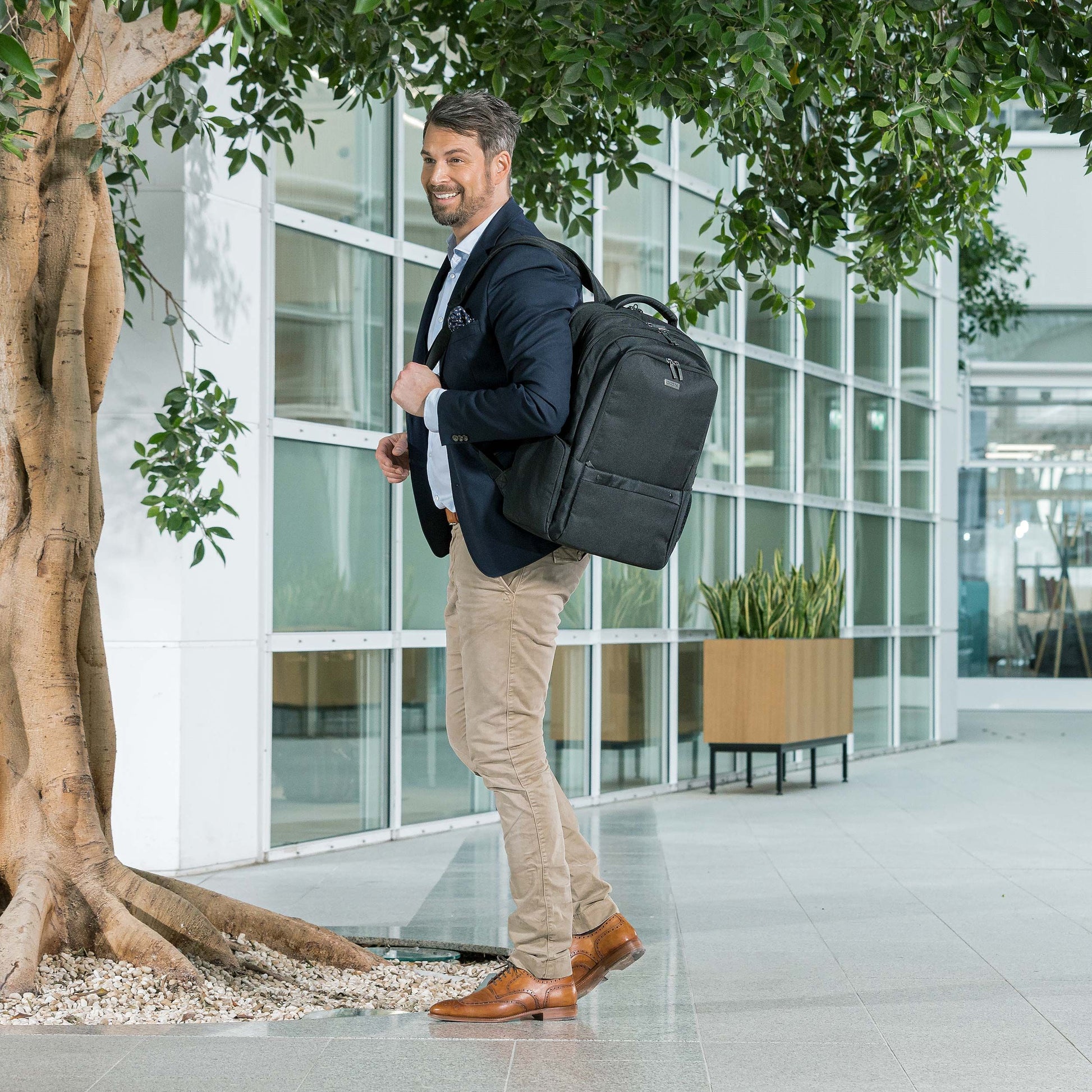DICOTA Eco Select – Notebook-Rucksack – für 15–17,3" Notebook, Schwarz