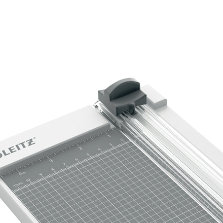 Leitz Rollenschneidemaschine Precision Home A4 – 305 mm, bis A4, 8 Blatt