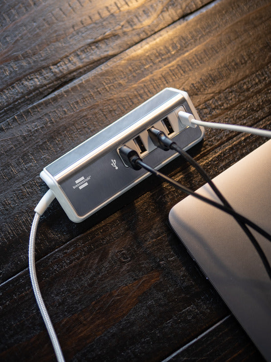 Brennenstuhl 1508230 USB-Desktop-Ladegerät 20 W – USB-C×1, USB-A×4 – PD – 1,5 m Textilkabel, Weiss