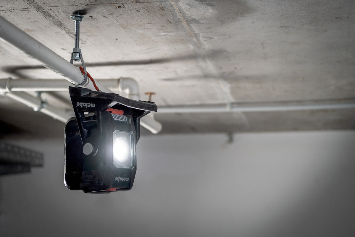 Metabo Akku-Baustrahler BSA 12-18 LED 2000 – 2000 lm, dimmbar, IP54, schwarz/grün