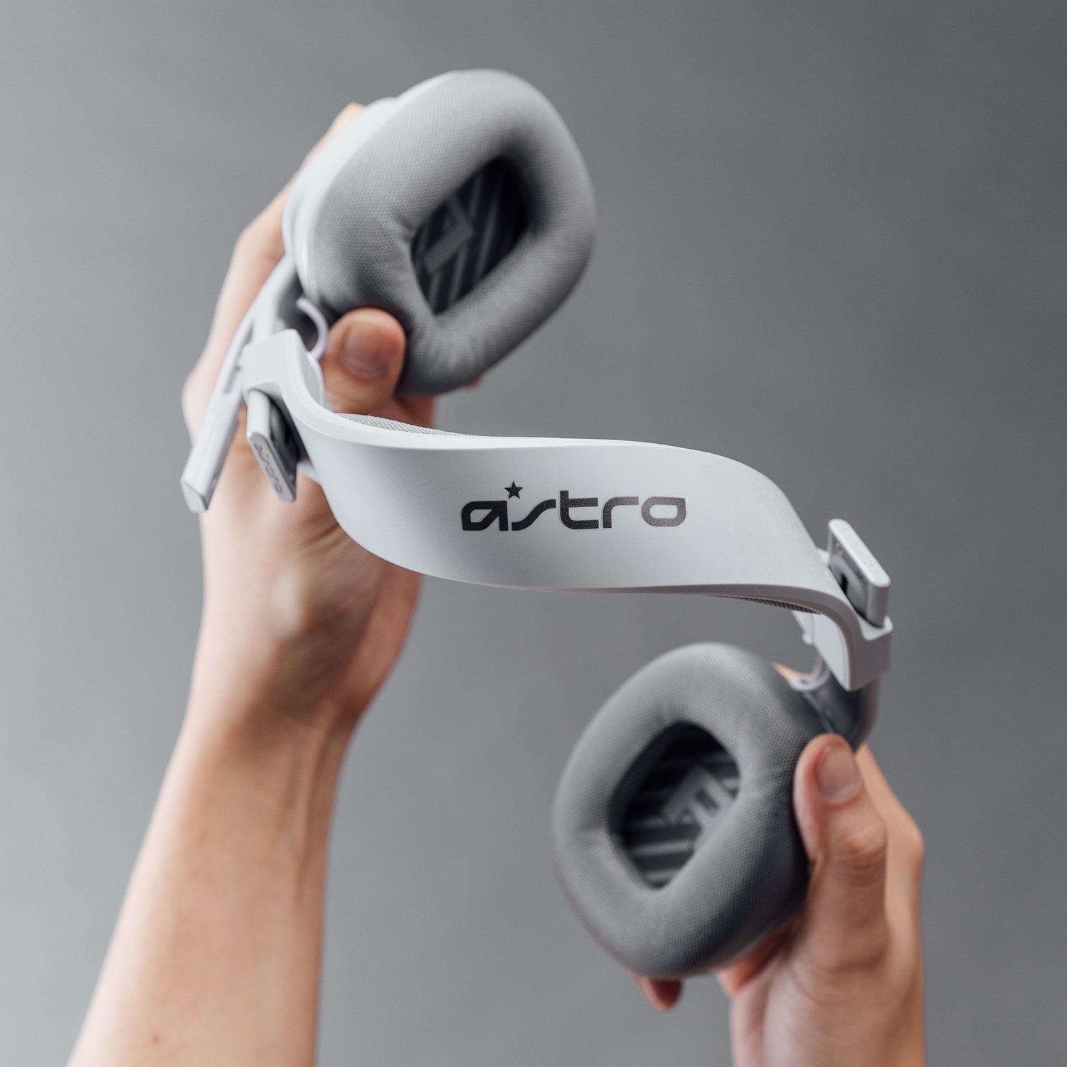 ASTRO Gaming A10 Gen 2 Gaming-Headset – Over-Ear, Stereo, Kabelgebunden, 3,5 mm Klinke, Grau