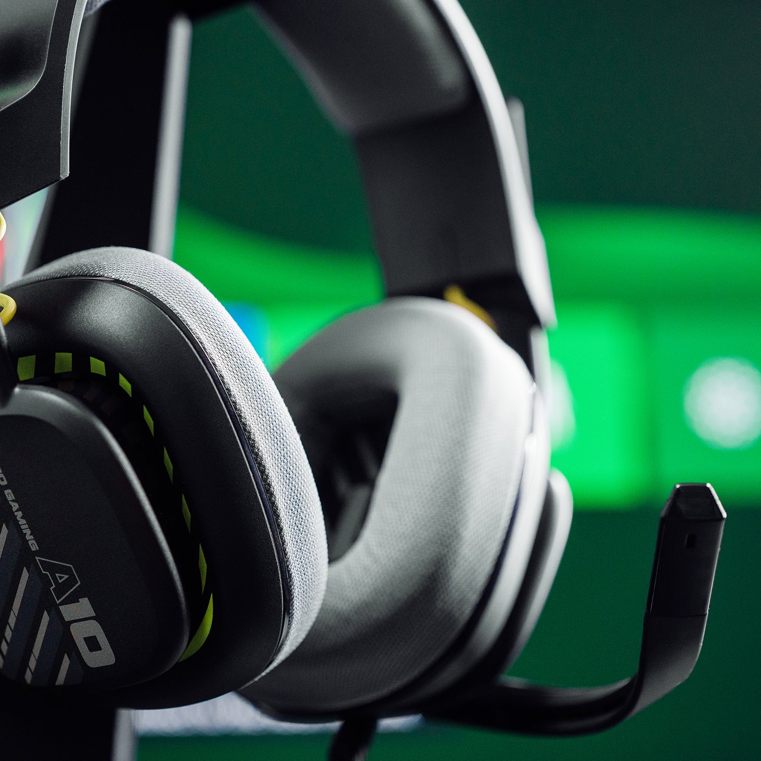 ASTRO Gaming A10 Gaming-Headset – Over-Ear, Stereo, Kabelgebunden, 3,5 mm Klinke, Schwarz
