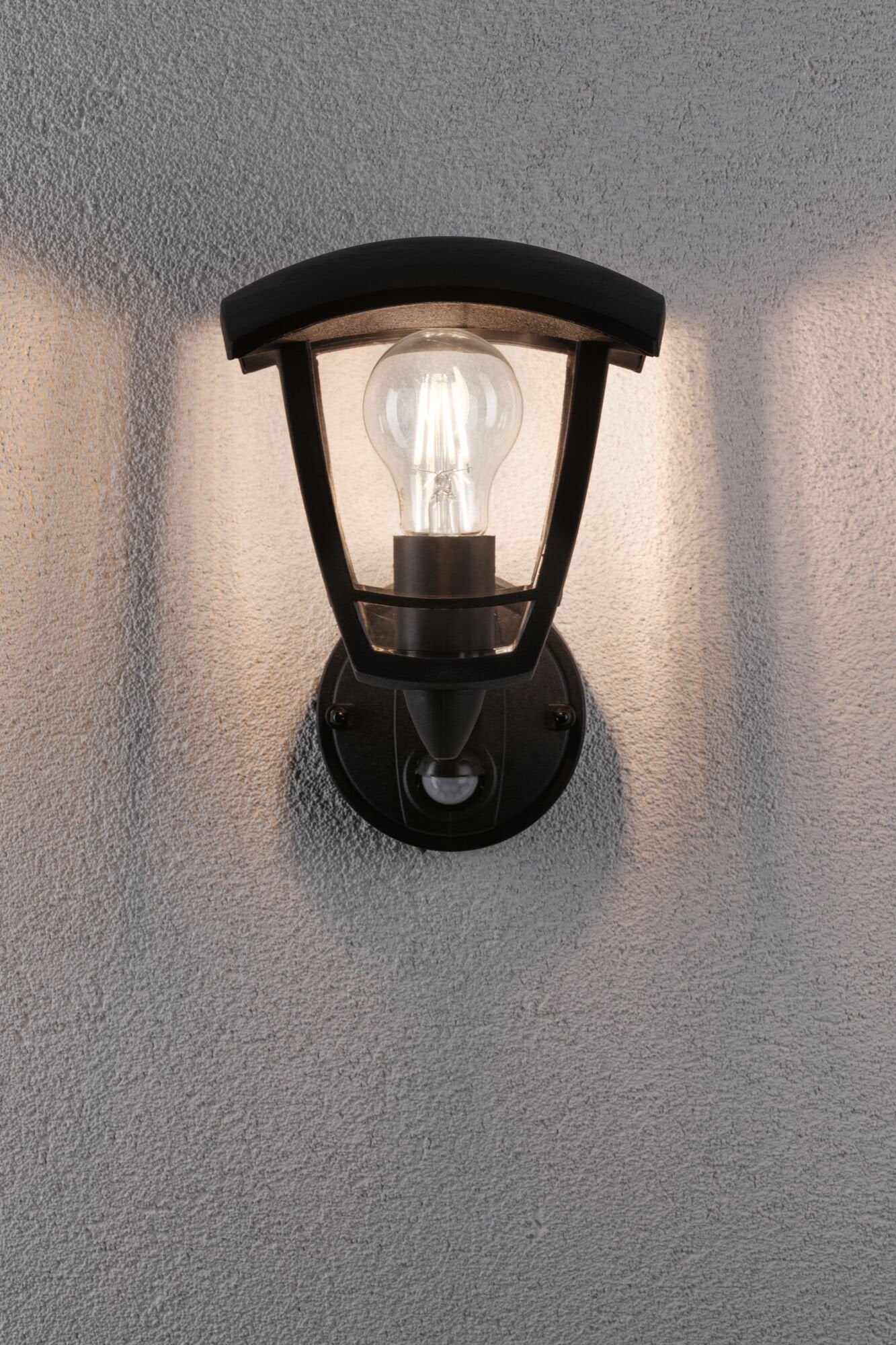 Paulmann Aussenwandleuchte – 12 W – Warmweiss – IP44 – Netzbetrieb – mit Bewegungsmelder – Schwarz, Kunststoff