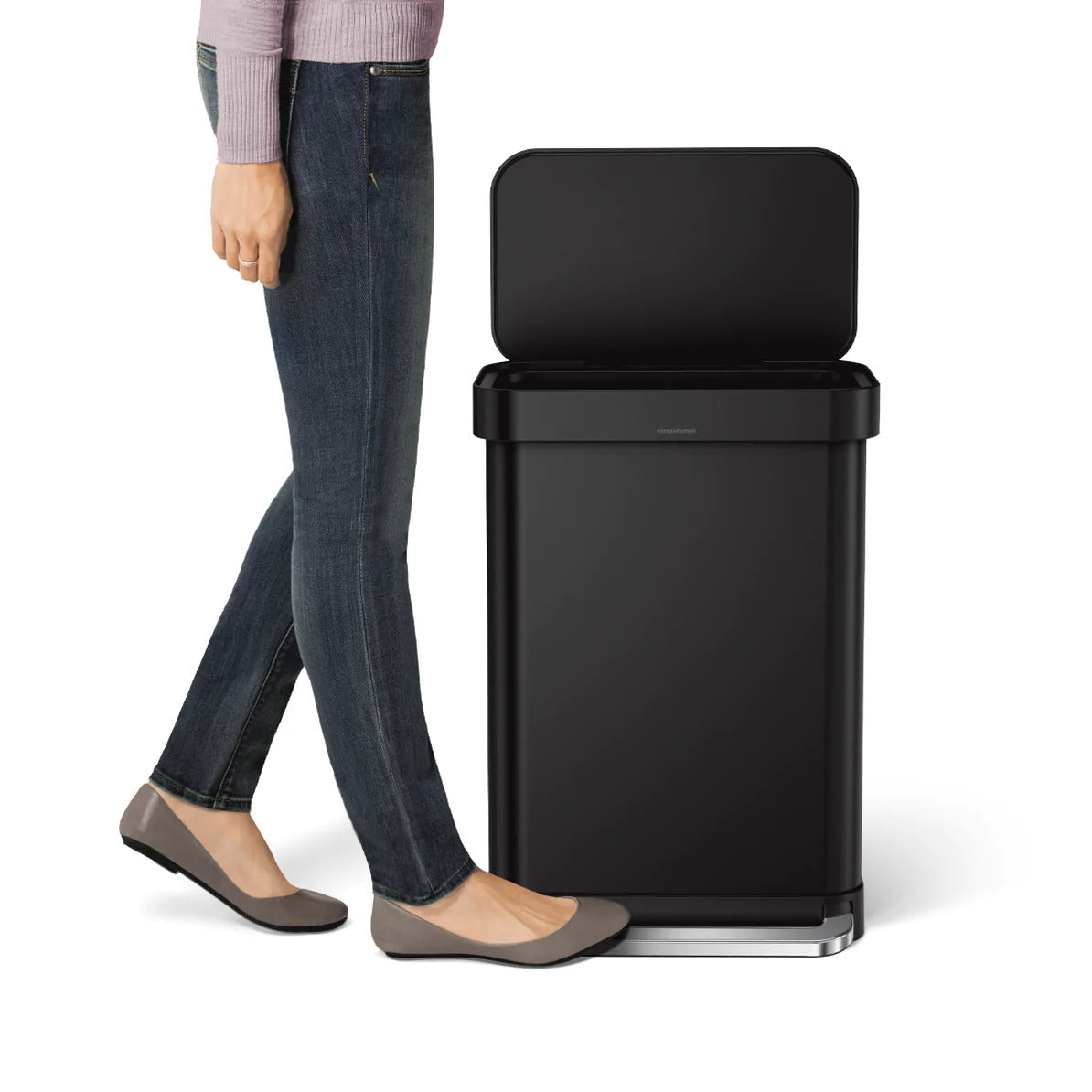 simplehuman Abfallcontainer – 55 l, mit Deckel – Edelstahl, schwarz matt – B × H × T 470 × 655 × 360 mm