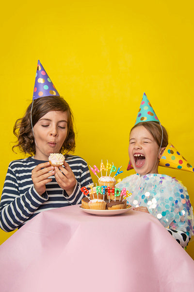 PartyDeco Geburtstagskerzen Happy Birthday – mehrfarbig – 2,5 cm – 13 Stk
