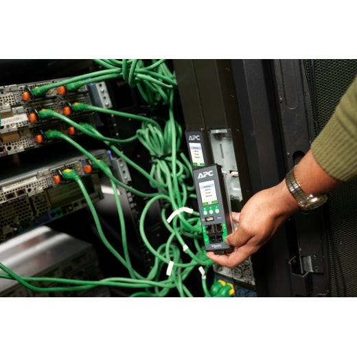APC NetShelter Advanced Rack-PDU 34,6 kVA – Geschaltet – 0U Vertikal – 48 Ausgänge (C13/C15/C19/C21)