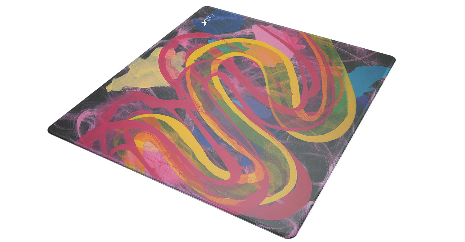 CHERRY XTRFY GP4 – Gaming-Mauspad – 460 × 400 mm, Stoff, Mehrfarbig