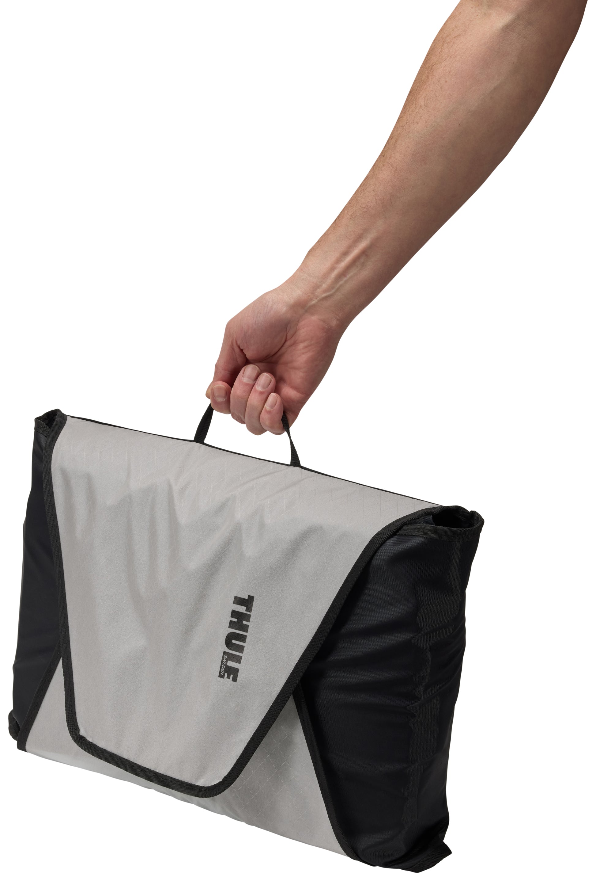 Thule Kleiderfalthilfe Accent 3204862 – Tragegriff, bluesign – 42 × 8 × 31 cm – schwarz/weiss – Nylon – 1 Stk