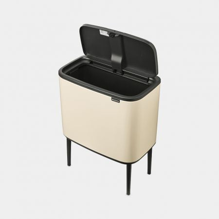 Brabantia Bo Touch Bin Soft Papierkorb – 36 l – mit Deckel, Kunststoff, Beige – B × H × T 540 × 680 × 312 mm