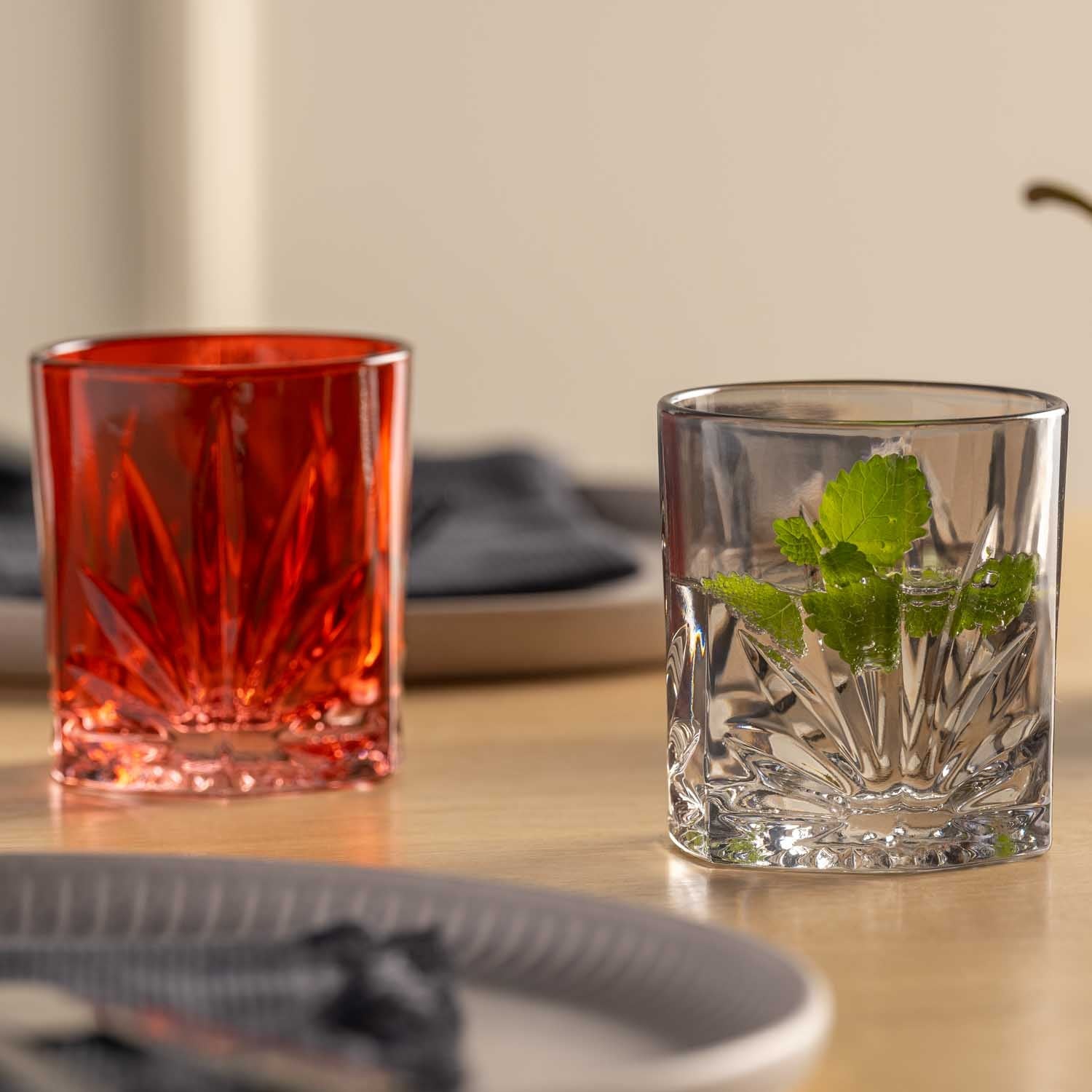 LEONARDO Whiskyglas SOF Capri – 4er Set, 220 ml, Ø 7,9 cm, H 8,5 cm, Glas, Grau, spülmaschinenfest