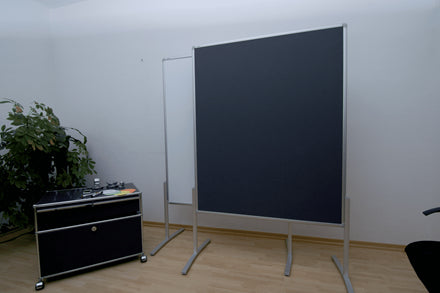 Franken Pinnwand – Filz, Alurahmen – 120 × 150 cm, Grau, PRO