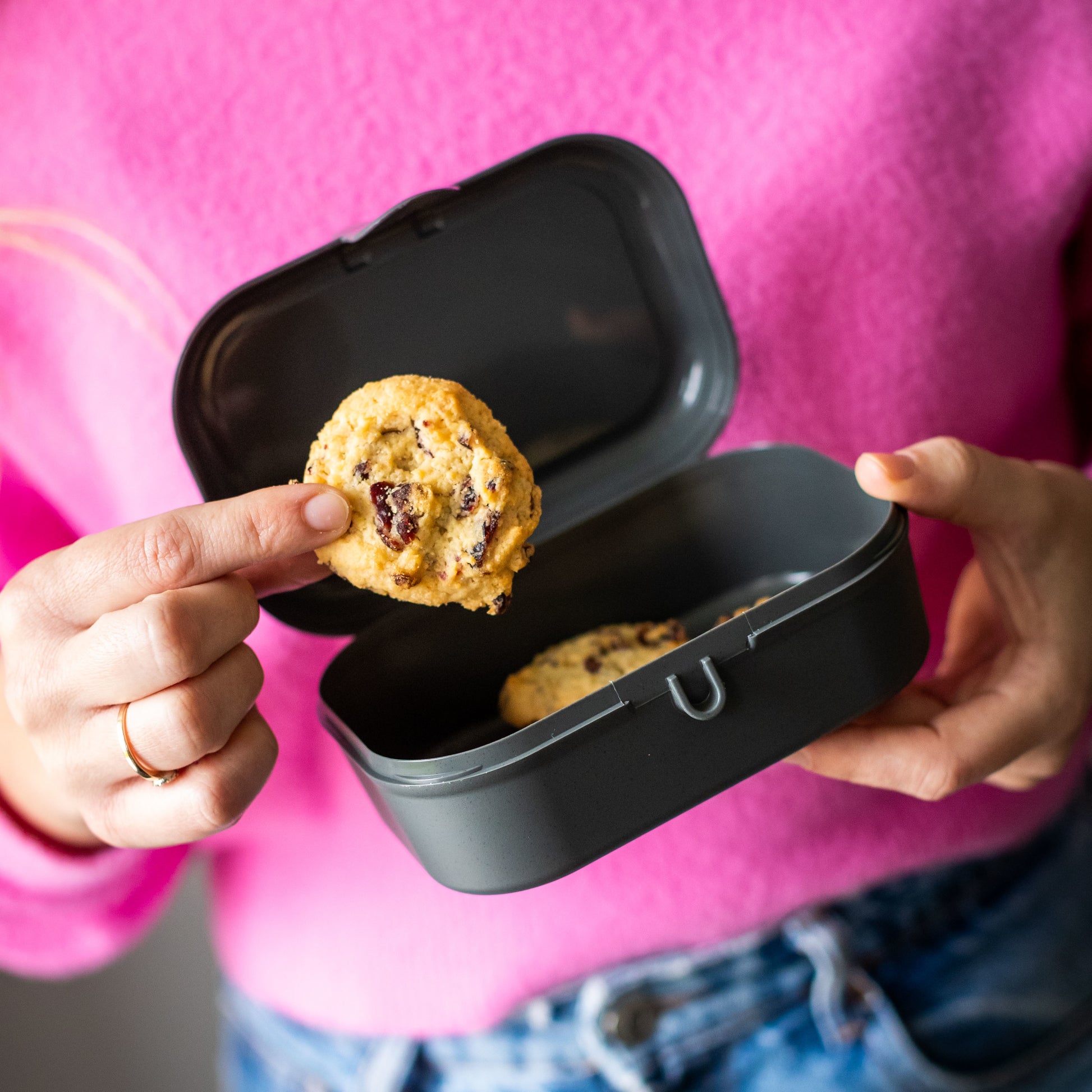 Koziol Pascal S – Lunchbox 15,1 × 10,8 × 6 cm, Biokunststoff, Grau, BPA-frei
