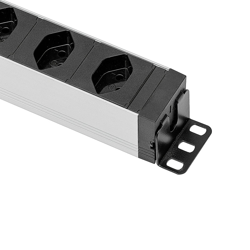 Steffen Steckdosenleiste – 7× T13, 2× USB, 3 m, IP20, schwarz/silber